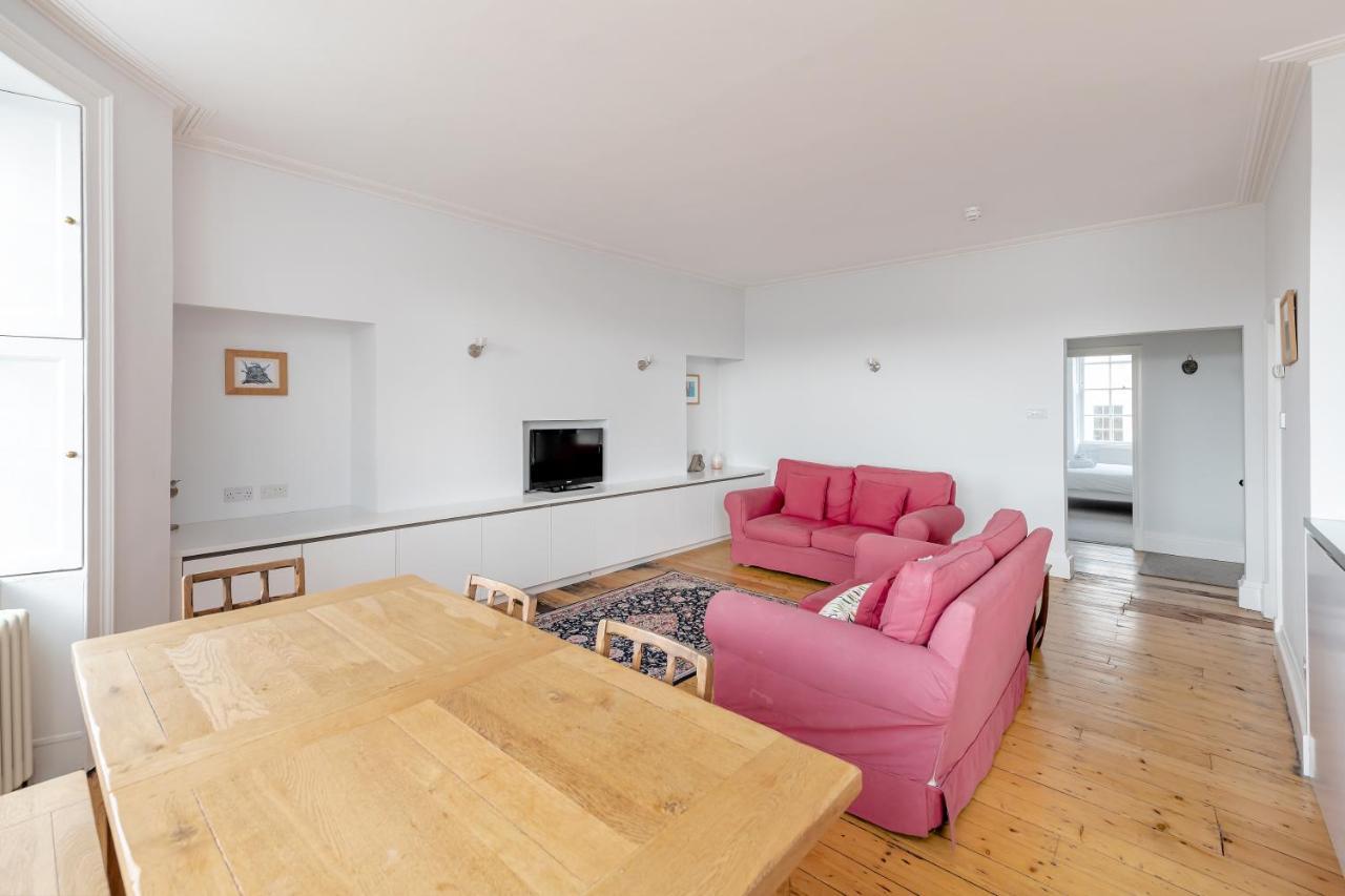 Stunning Georgian Apartment In Central Бат Екстер'єр фото