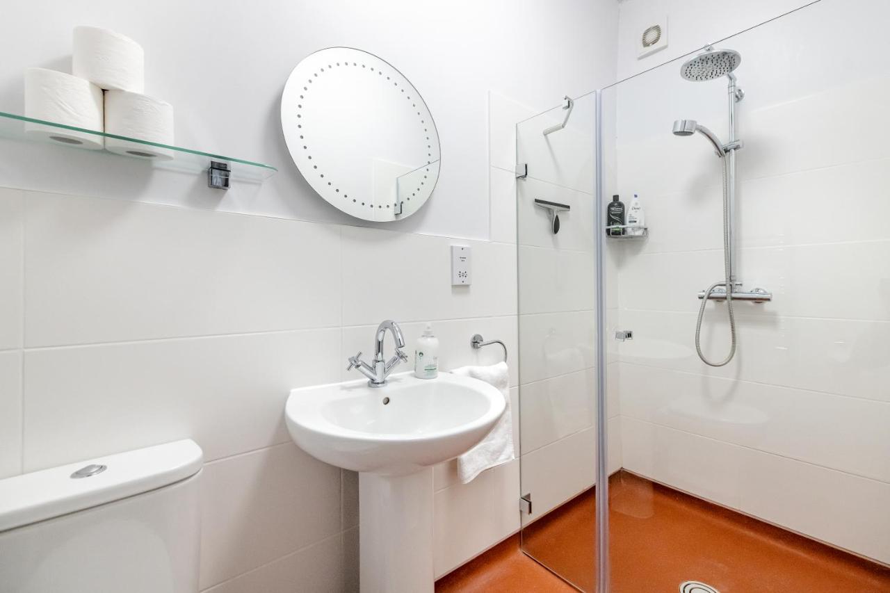 Stunning Georgian Apartment In Central Бат Екстер'єр фото